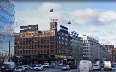 LED billboard storskærme ved Rådhuspladsen i København